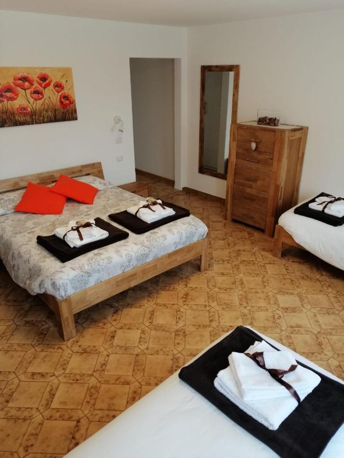 B&B La Casa Di Loretta Paderno Kültér fotó